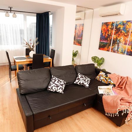 Enchanting Retreat - Historic Old Town - Pet-Friendly Haven - Steps From Unirii Bukarest Exterior foto