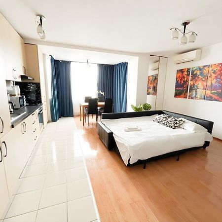 Enchanting Retreat - Historic Old Town - Pet-Friendly Haven - Steps From Unirii Bukarest Exterior foto