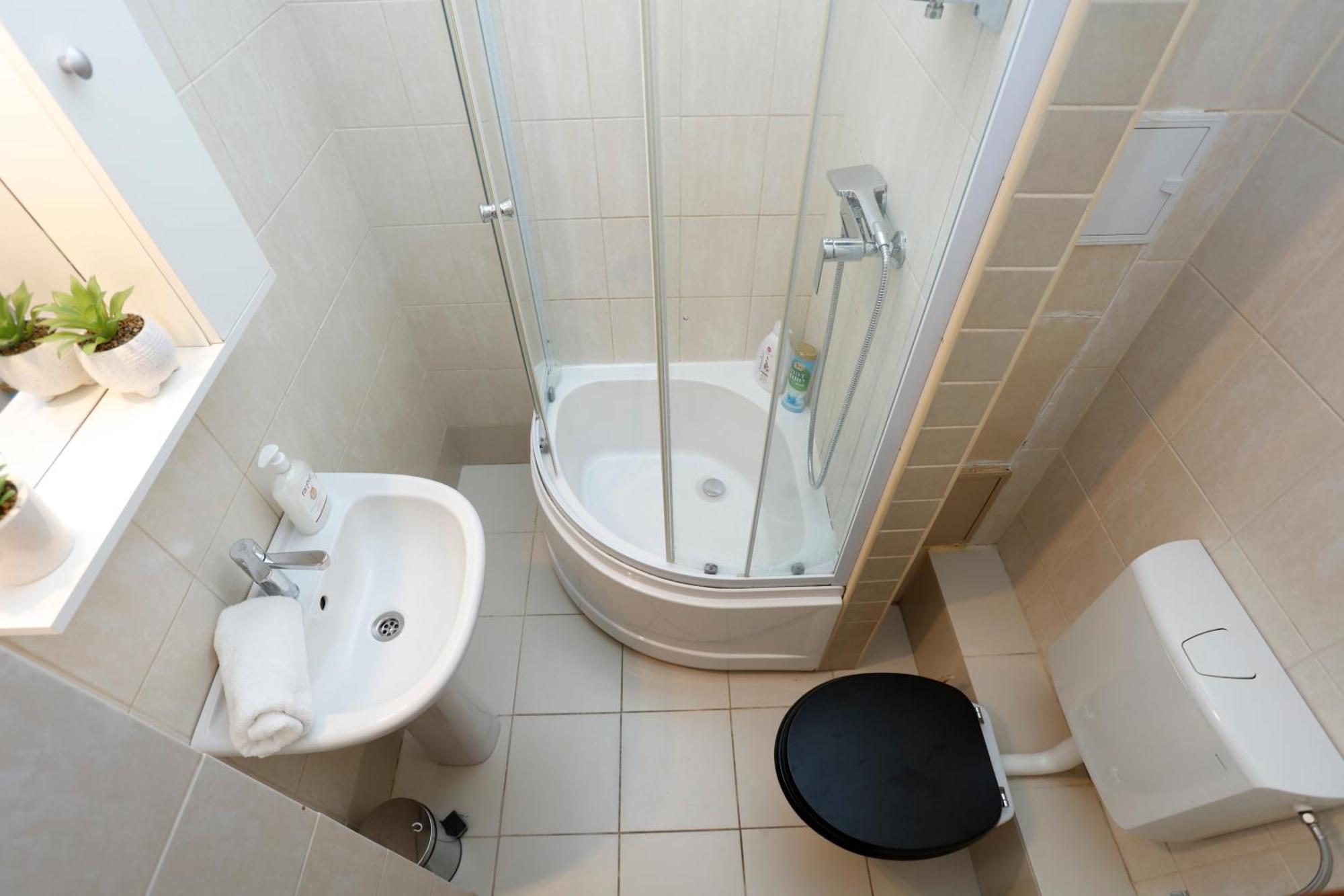 Enchanting Retreat - Historic Old Town - Pet-Friendly Haven - Steps From Unirii Bukarest Exterior foto