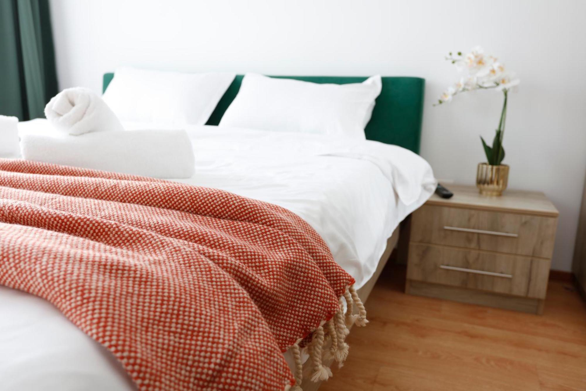 Enchanting Retreat - Historic Old Town - Pet-Friendly Haven - Steps From Unirii Bukarest Exterior foto